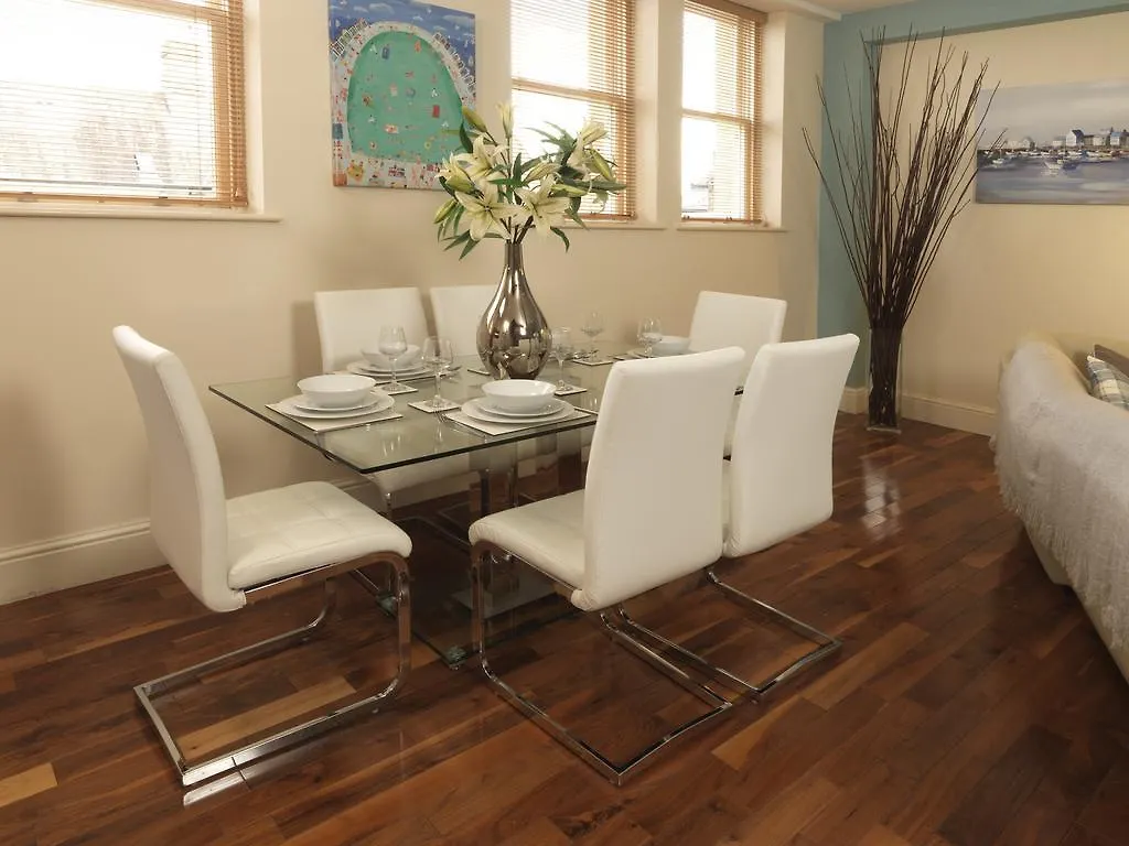 דירות לידס Courtyard Mews, 3 Rodley Hall, Leeds בריטניה